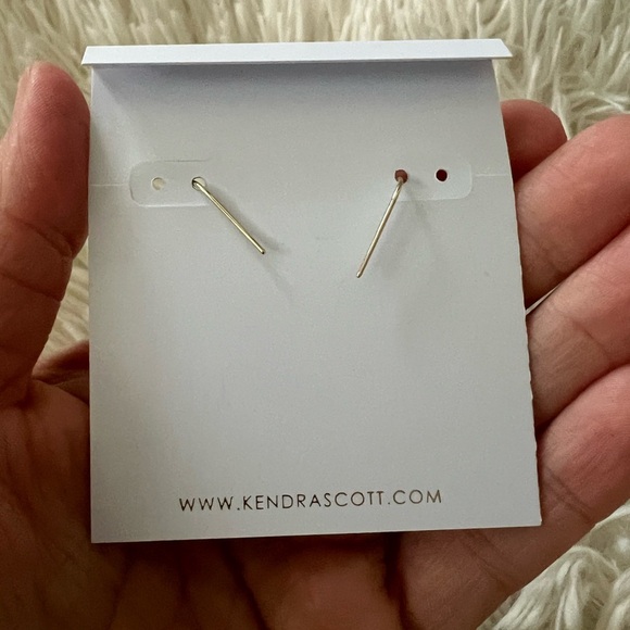 Kendra Scott Marty Earrings Pink - Mother of Pearl - Picture 3 of 7